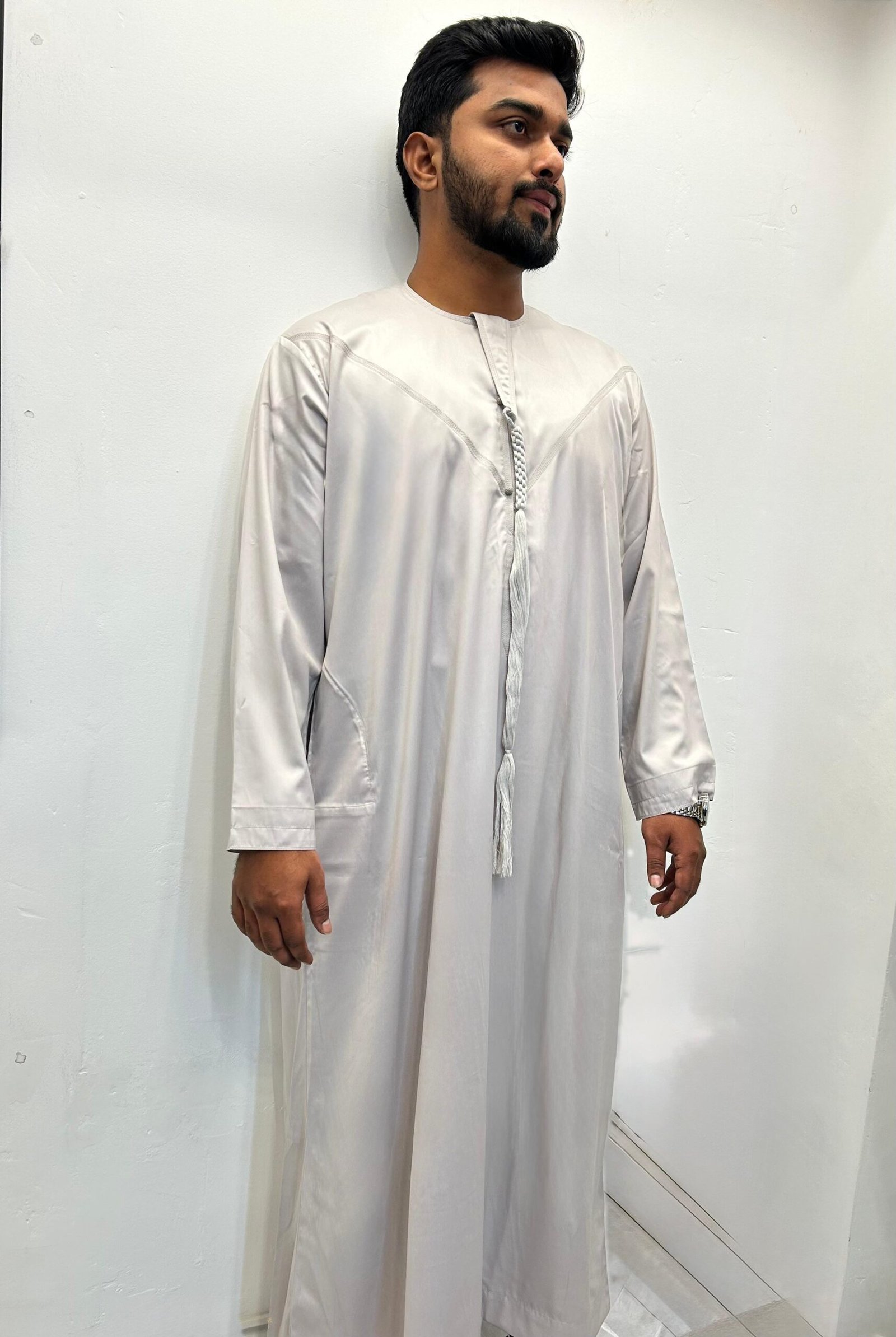 shiny lemirati tassel thobe (copy)