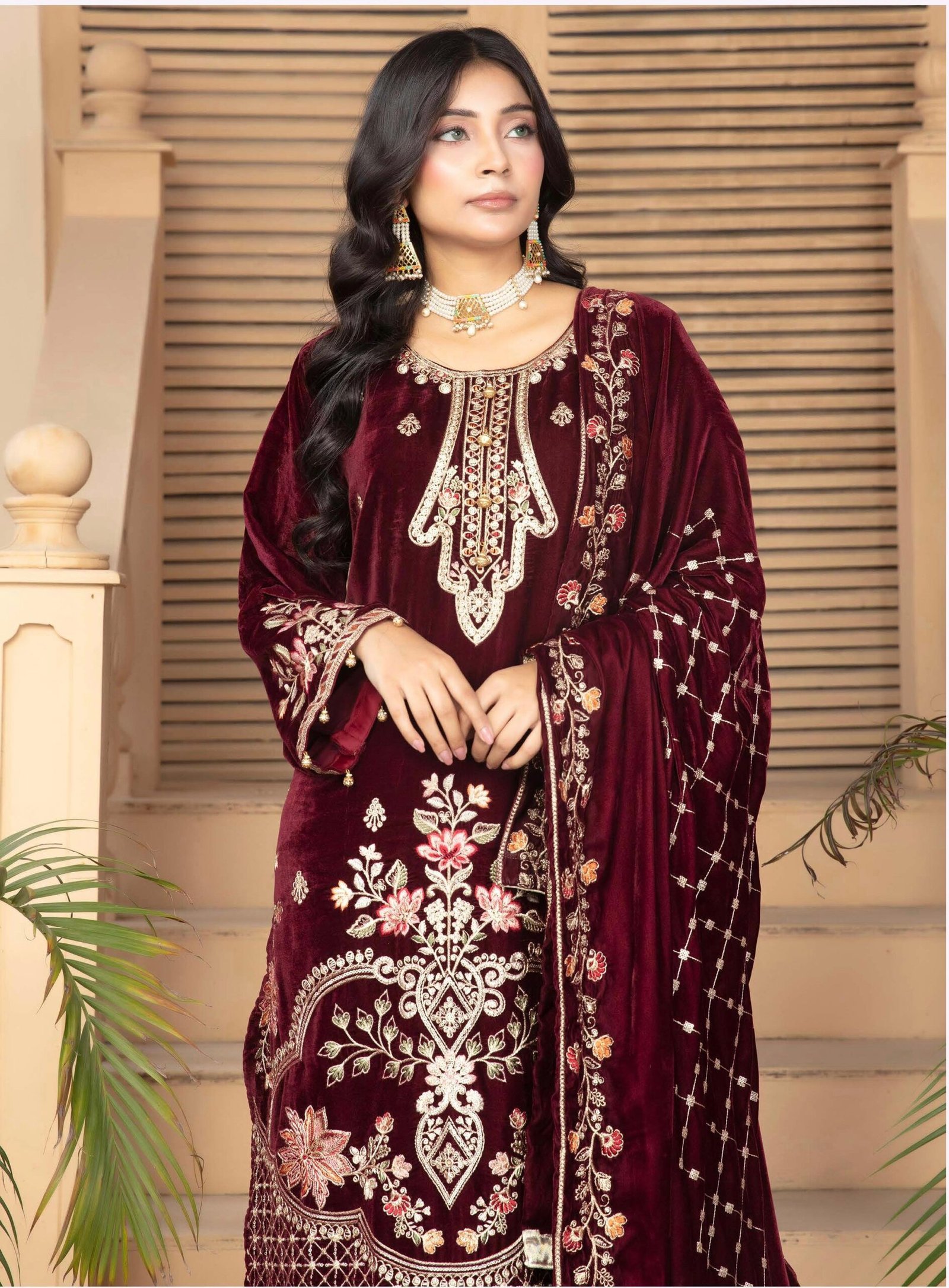 ANDAAZ E KHAS Maroon Velvet Suit - Image 3