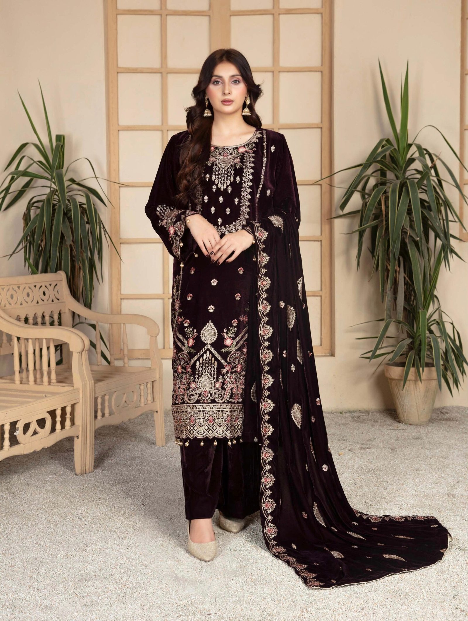 ANDAAZ E KHAS Maroon Velvet Suit