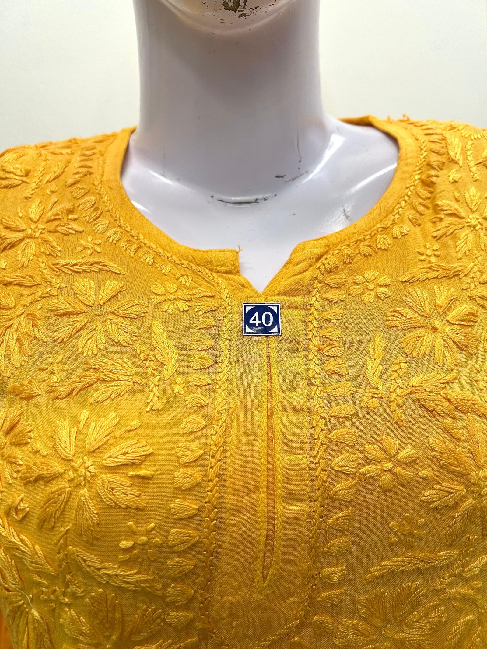 Lucknowi Chikankari Straight Kurti - Image 2